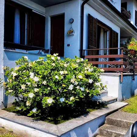 La Nautica アパート *