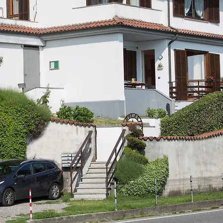 La Nautica アパート *