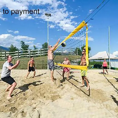 La Nautica アパート *